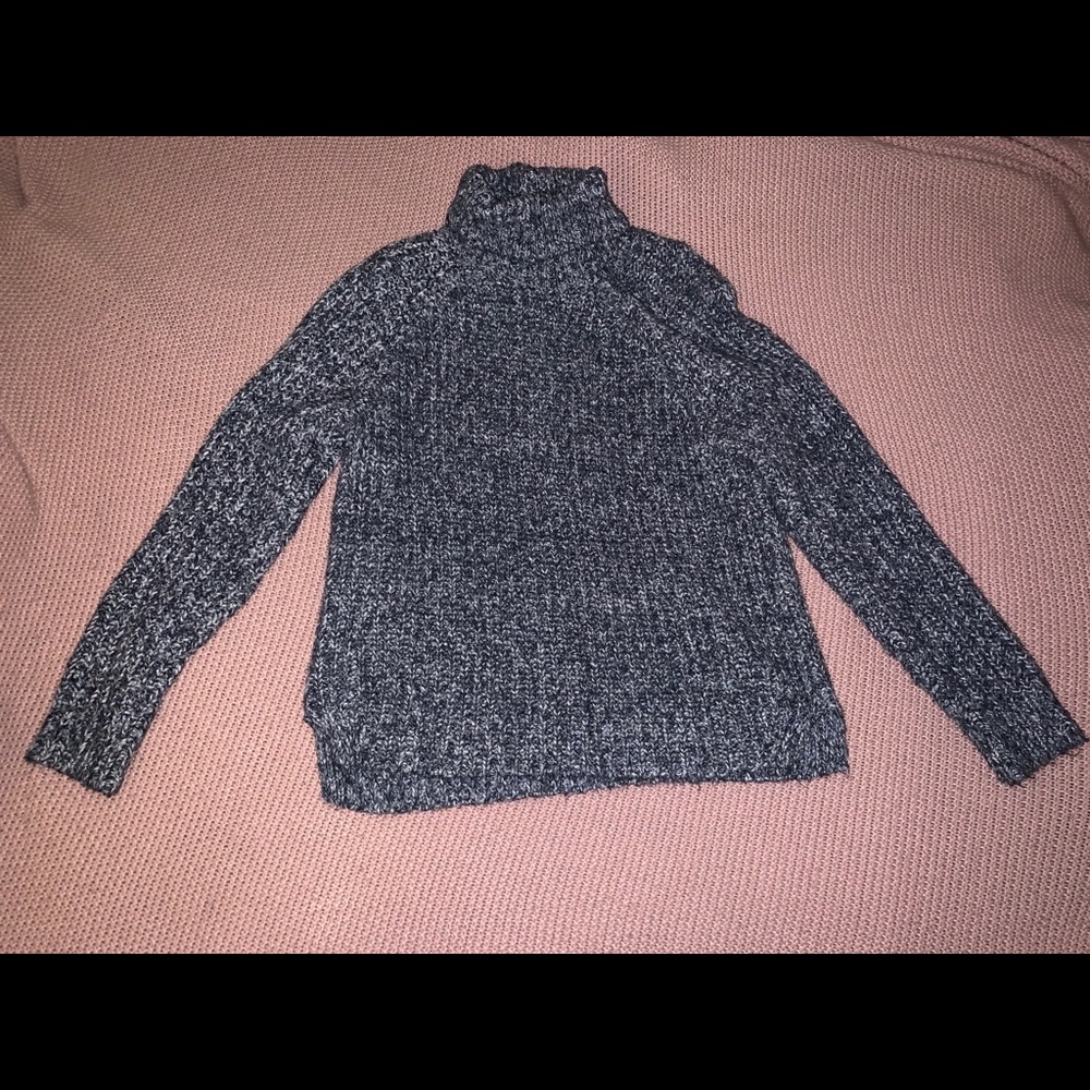 Turtle neck sweater